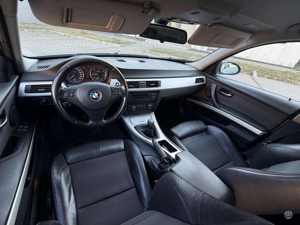BMW 320, 2.0 l., Седан