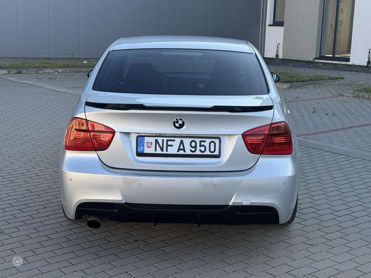 BMW 320, 2.0 l., Седан