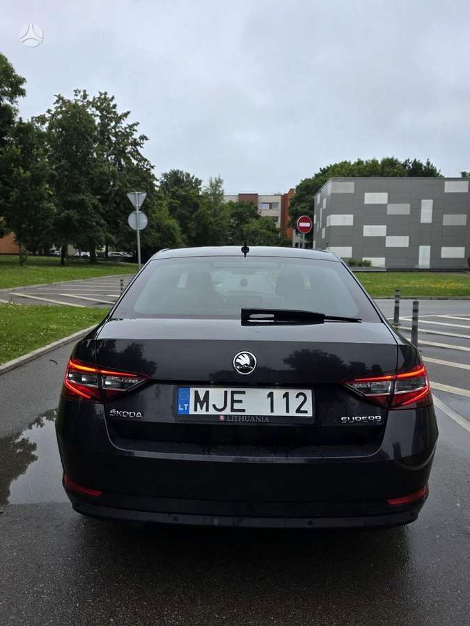 Skoda Superb, 2.0 l., Хэтчбек