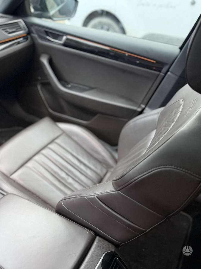 Skoda Superb, 2.0 l., Хэтчбек