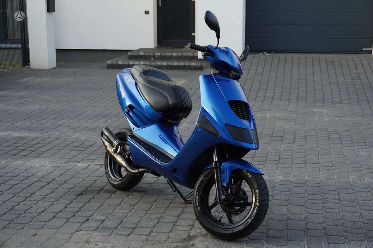 Aprilia SR 50cc, scooters / mopeds