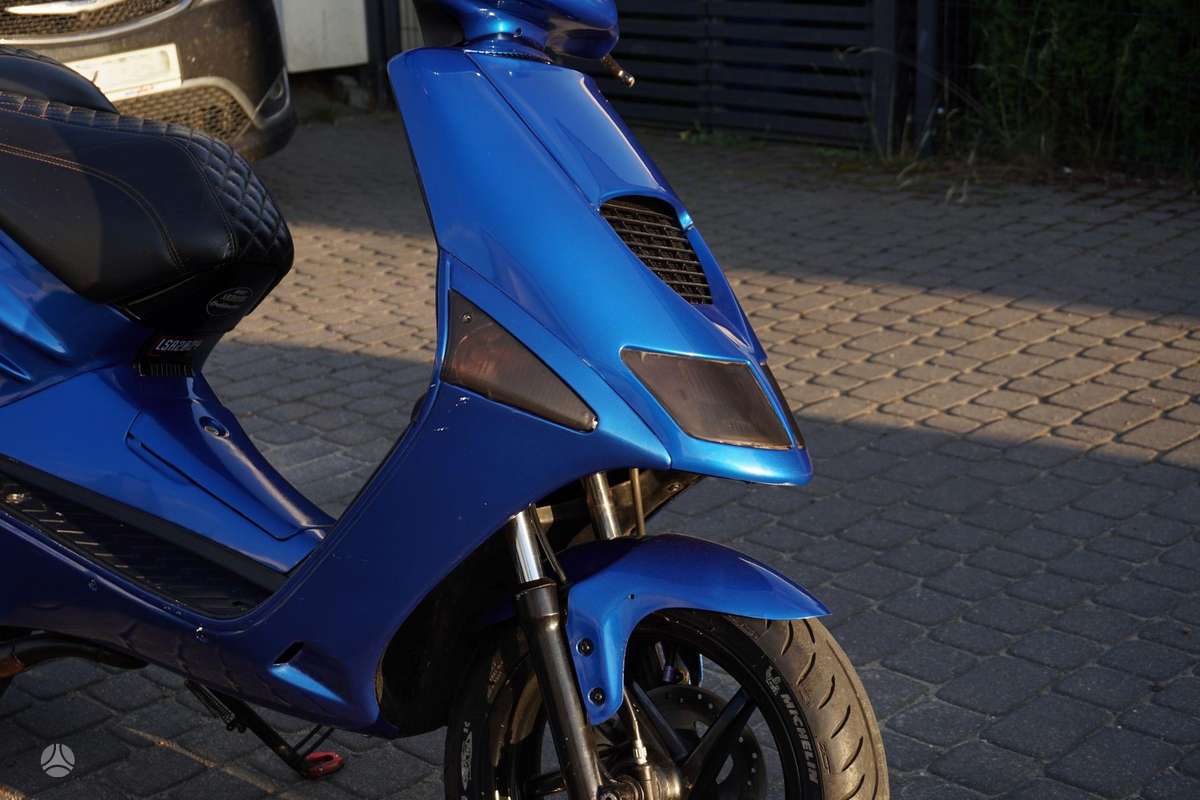Aprilia SR 50cc, scooters / mopeds