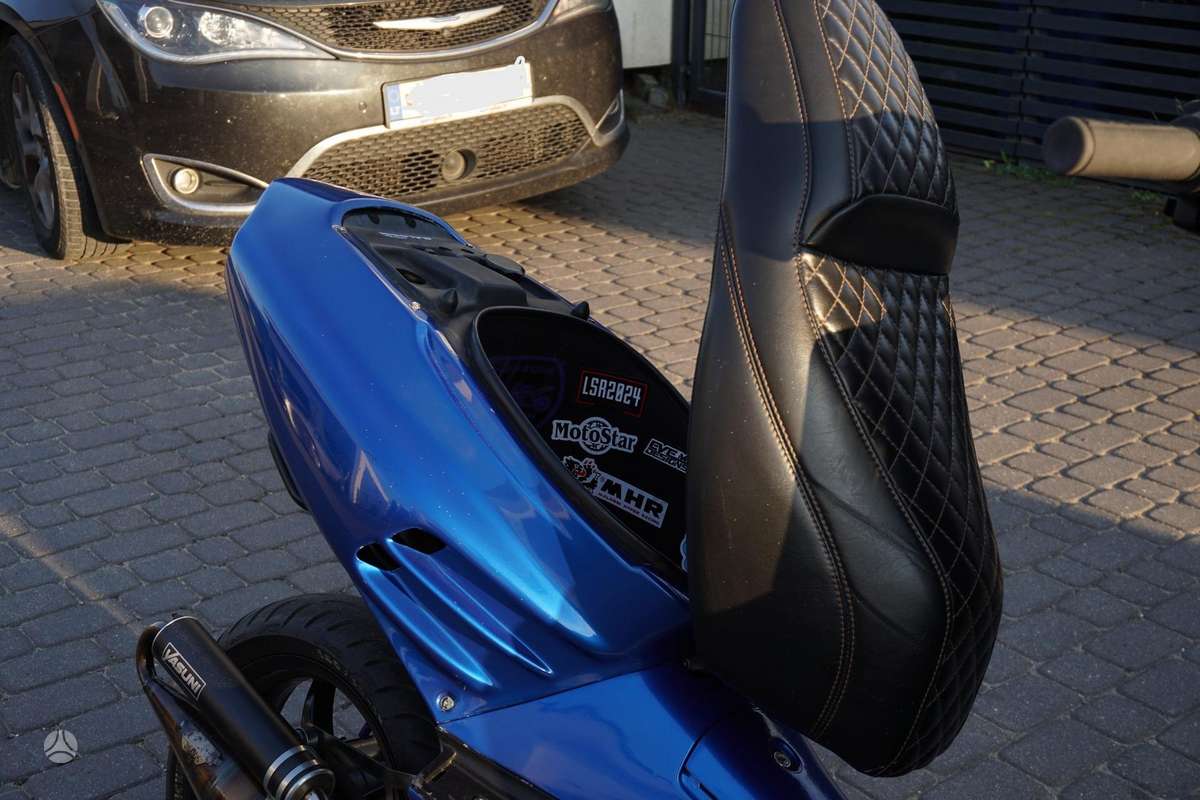 Aprilia SR 50cc, scooters / mopeds