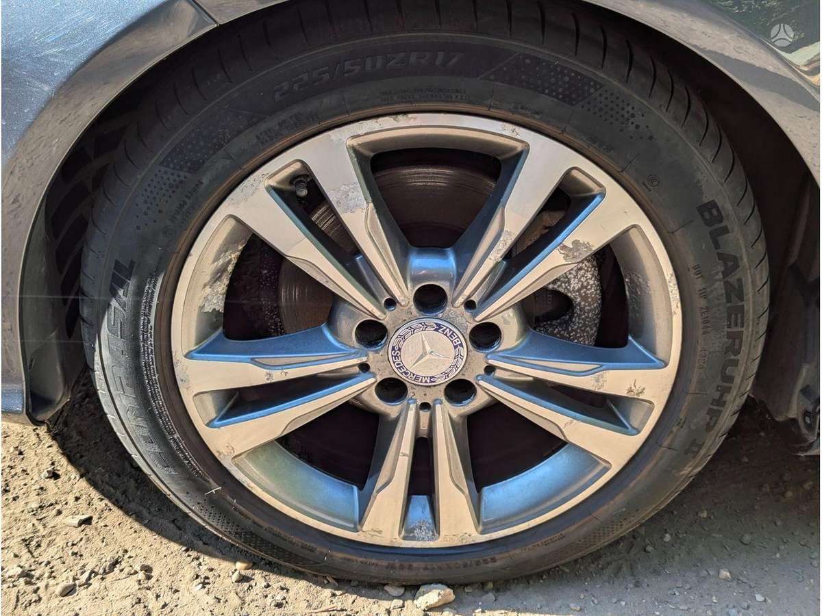 Mercedes-Benz E klasė двигатель