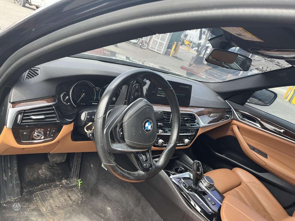 BMW 530, 2.0 l., Седан