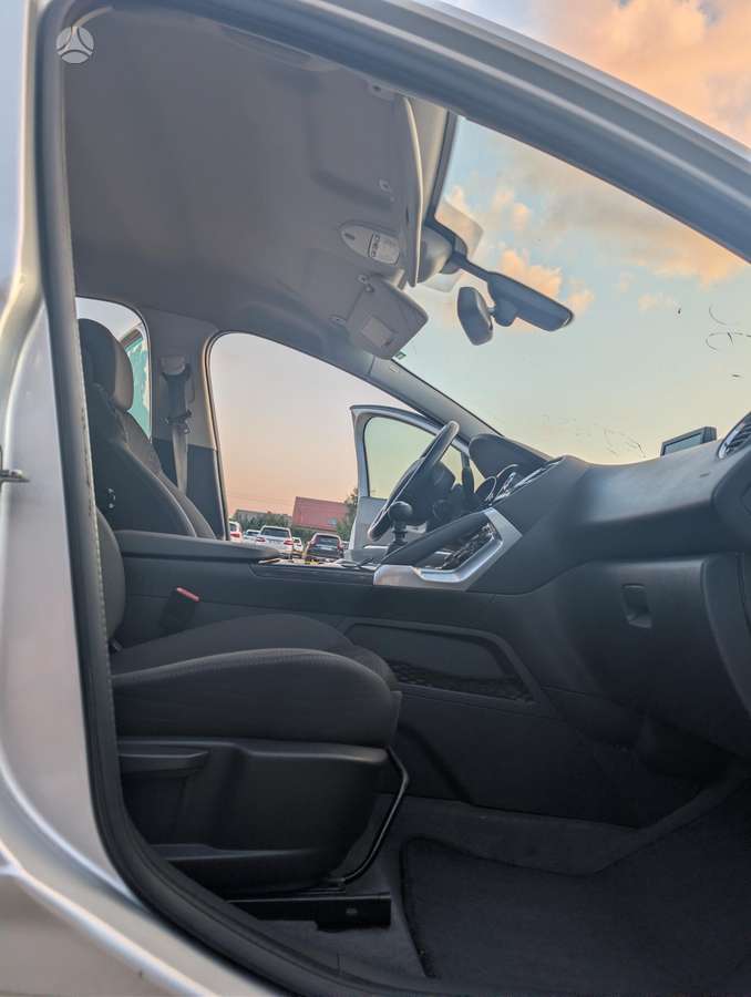 Peugeot 3008 - 10