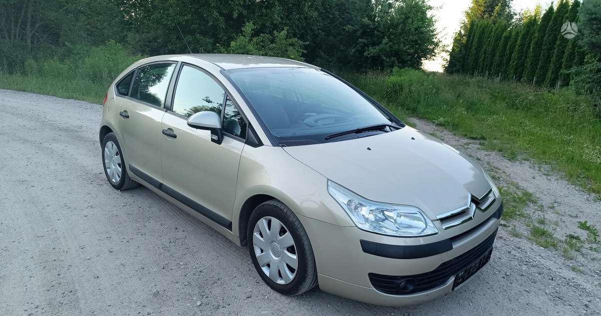 Citroen C4, 1.6 l., hatchback