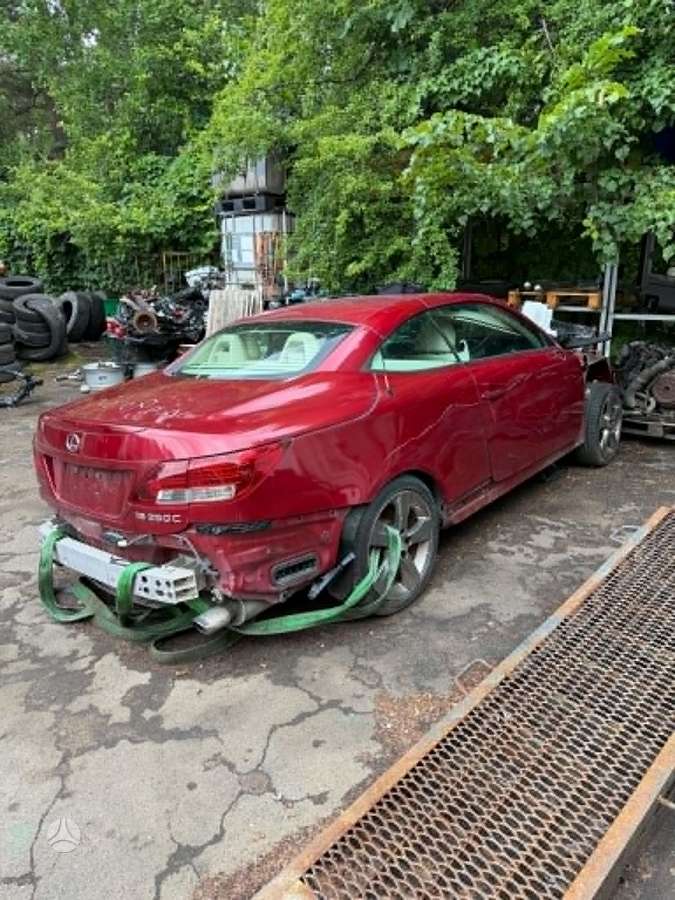 Lexus IS 250 по частям. Mazos ridos