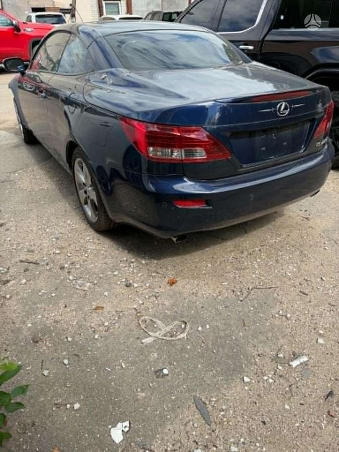 Lexus IS 250 по частям. Mazos ridos