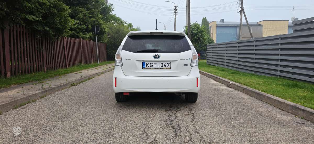 Toyota Prius+ - 6