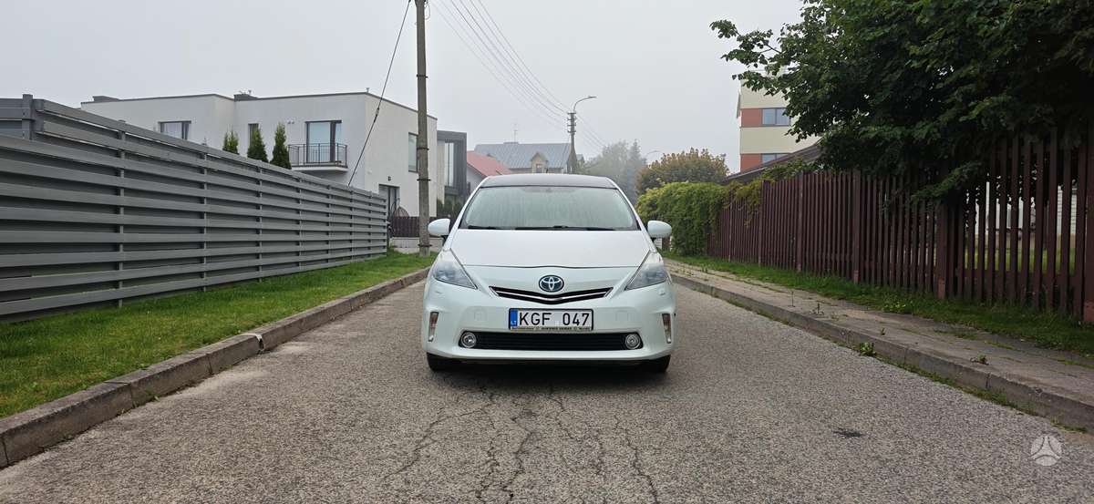 Toyota Prius+ - 2