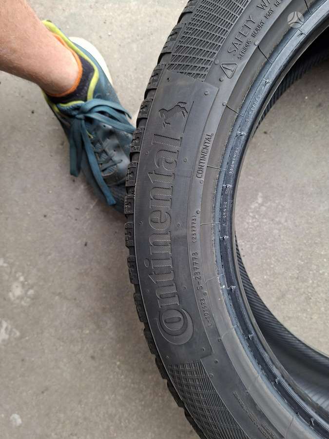 Continental 5mm, всесезонные 225/50 R17