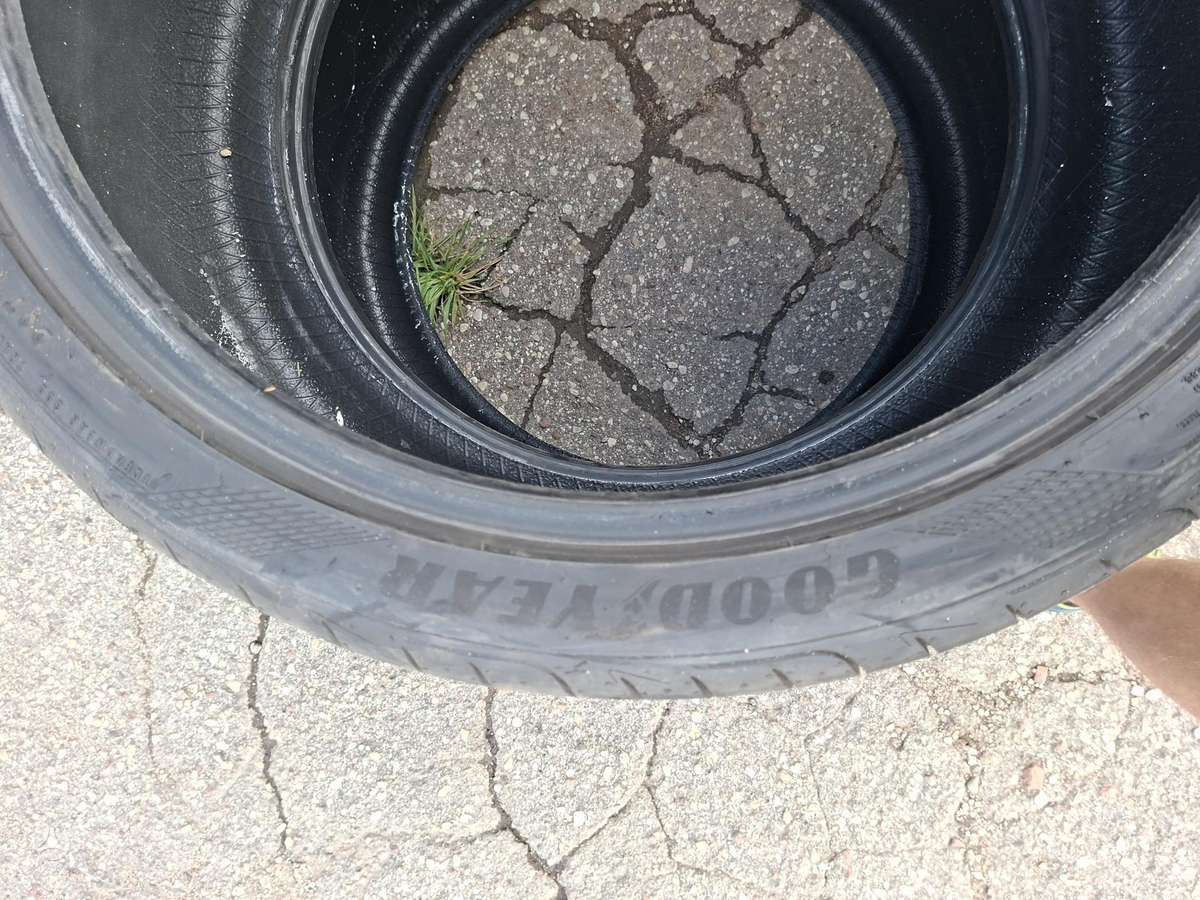 Goodyear, summer 315/30 R22