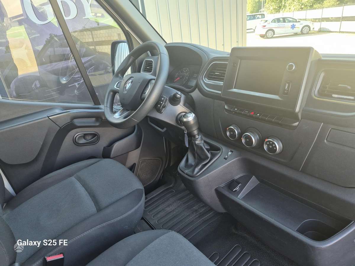 Renault Master, 2.3 l., Минивэн