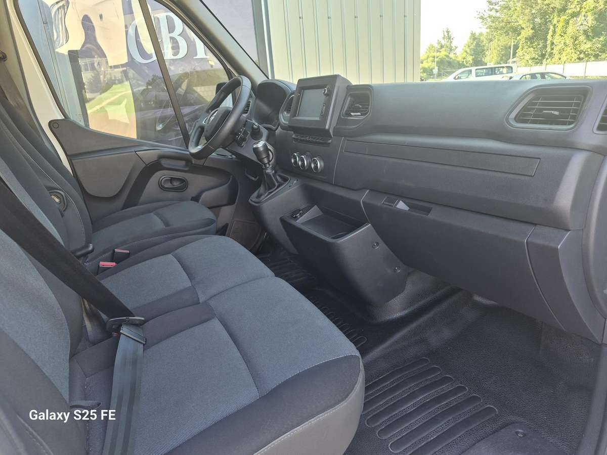 Renault Master, 2.3 l., Минивэн