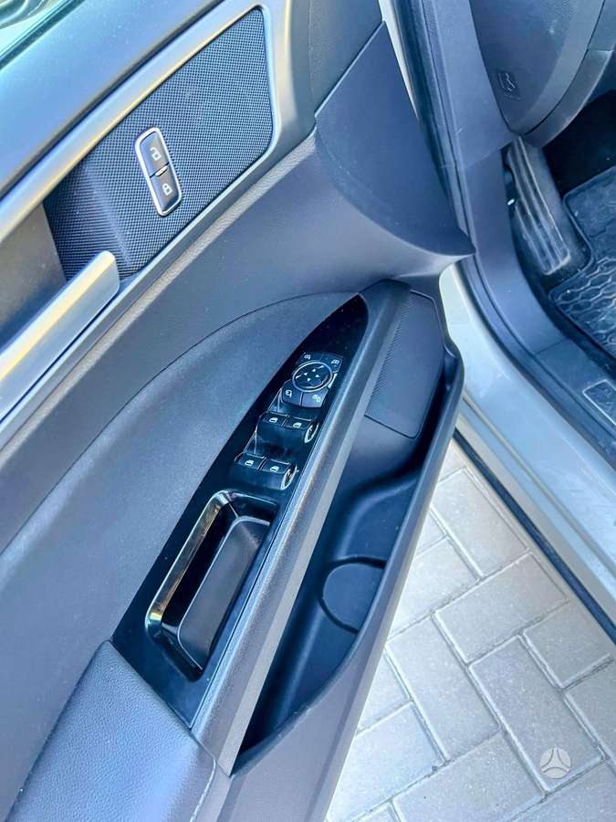 Ford Mondeo, 2.0 l., hatchback