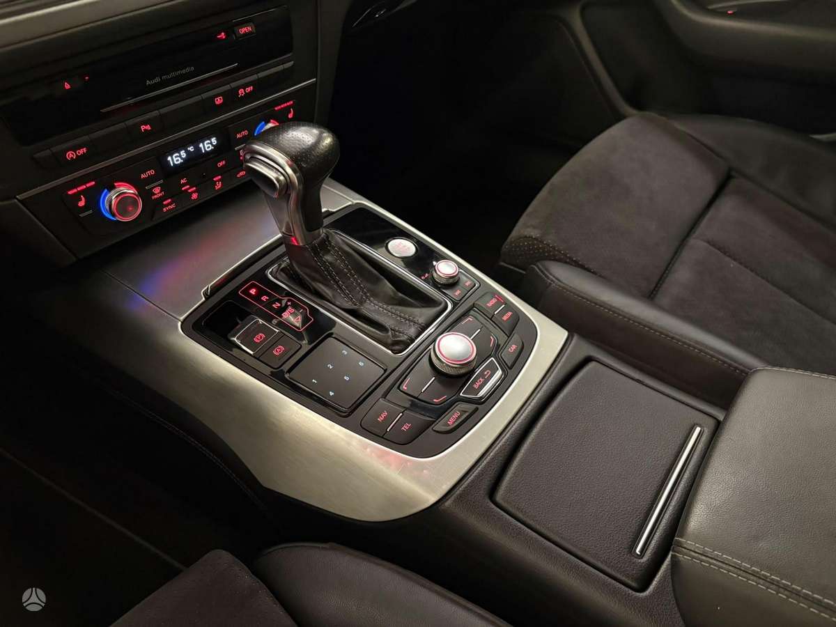 Audi A6, 3.0 l., Седан