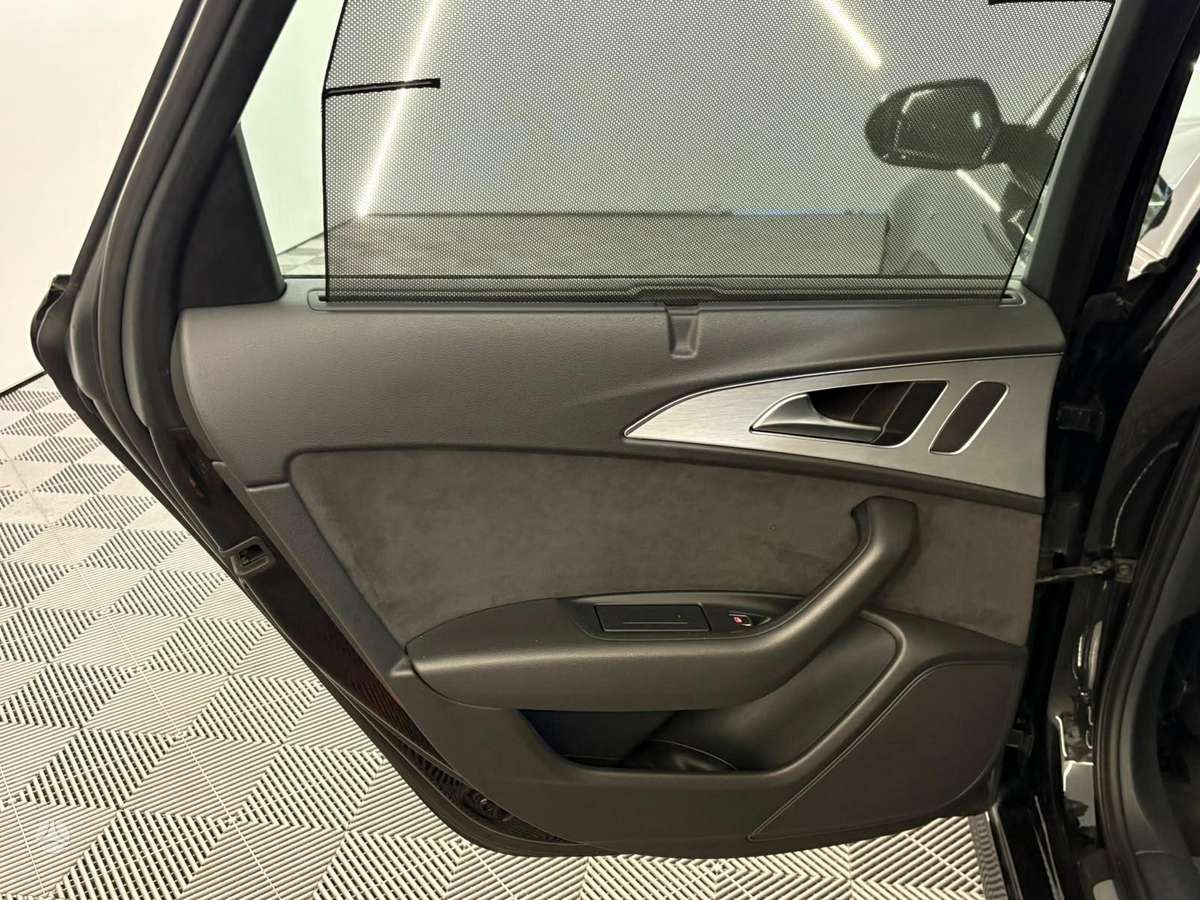 Audi A6, 3.0 l., saloon / sedan