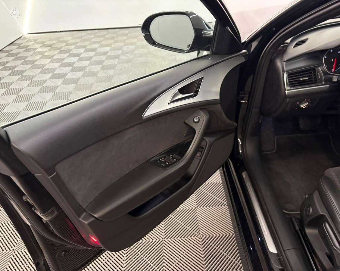 Audi A6, 3.0 l., Седан