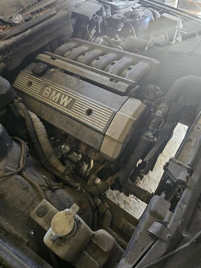 BMW 525, 2.5 l., Универсал
