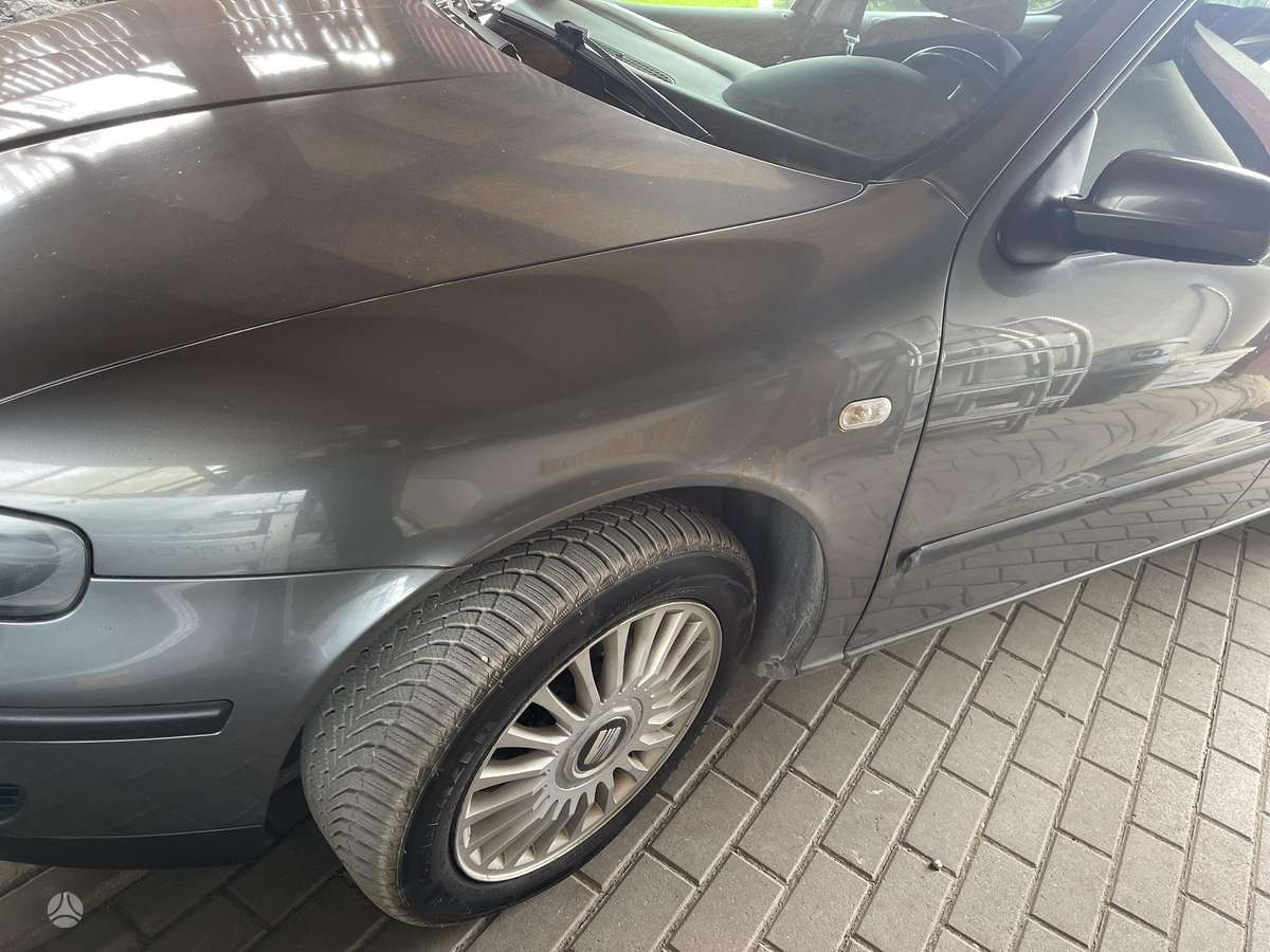 SEAT Leon - 4