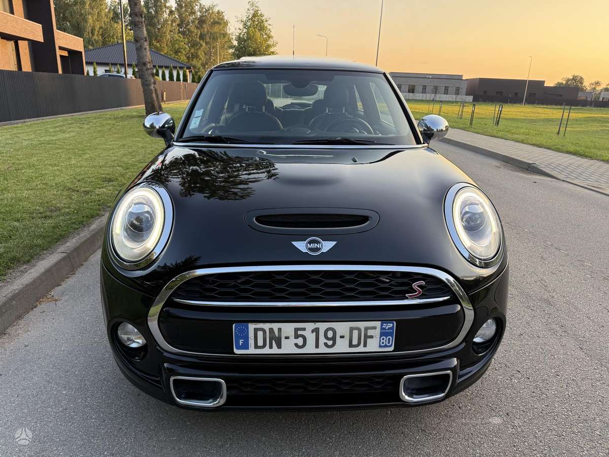 Mini Cooper SD, 2.0 l., hatchback