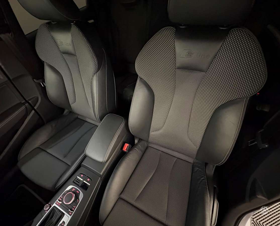Audi A3, 1.6 l., Седан