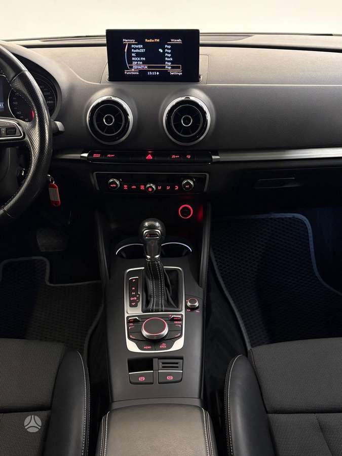 Audi A3, 1.6 l., sedanas