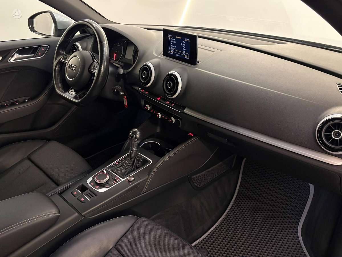 Audi A3, 1.6 l., sedanas