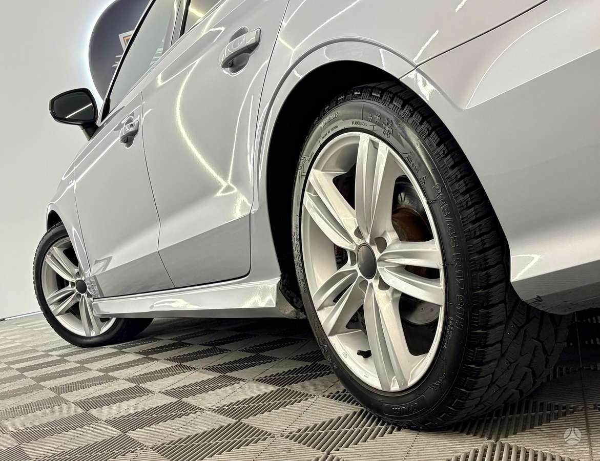 Audi A3, 1.6 l., sedanas