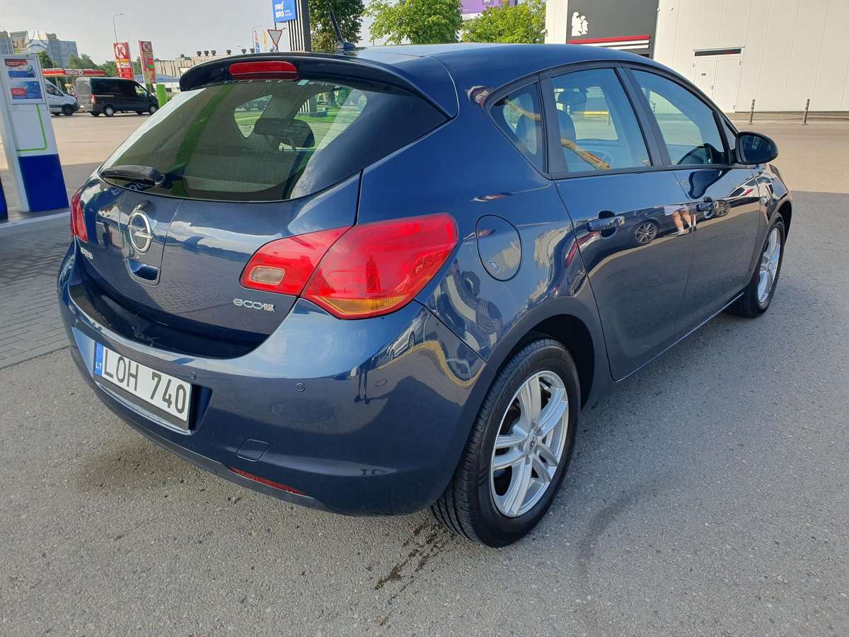 Opel Astra, 1.3 l., Хэтчбек