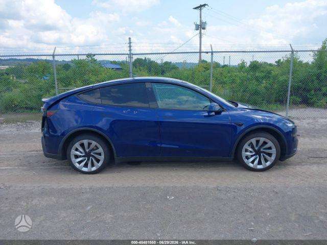 Tesla Model Y, Внедорожник / Кроссовер