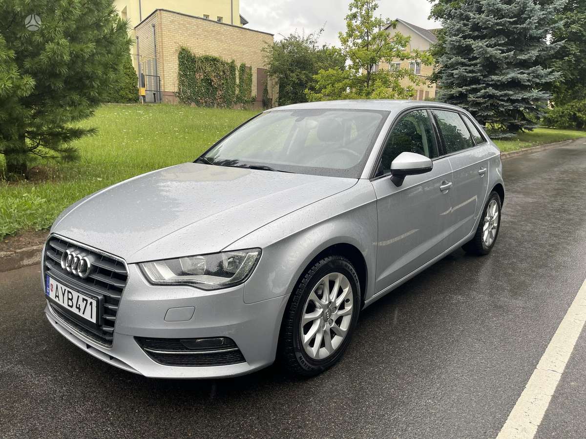 Audi A3, 1.6 l., hatchback