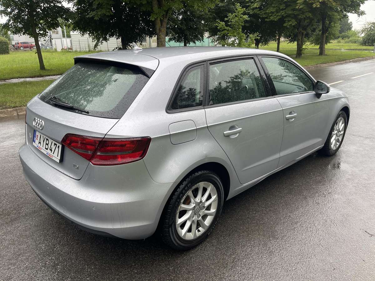 Audi A3, 1.6 l., Хэтчбек