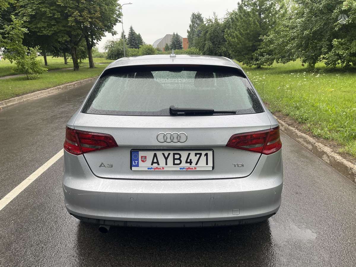 Audi A3, 1.6 l., Хэтчбек