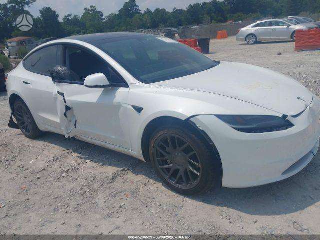 Tesla Model 3, saloon / sedan