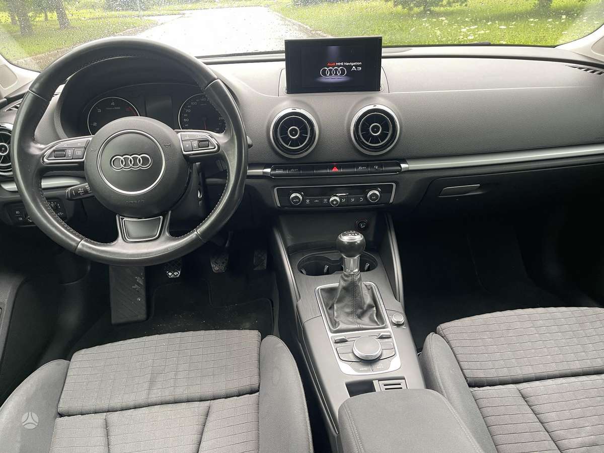 Audi A3, 1.6 l., Хэтчбек