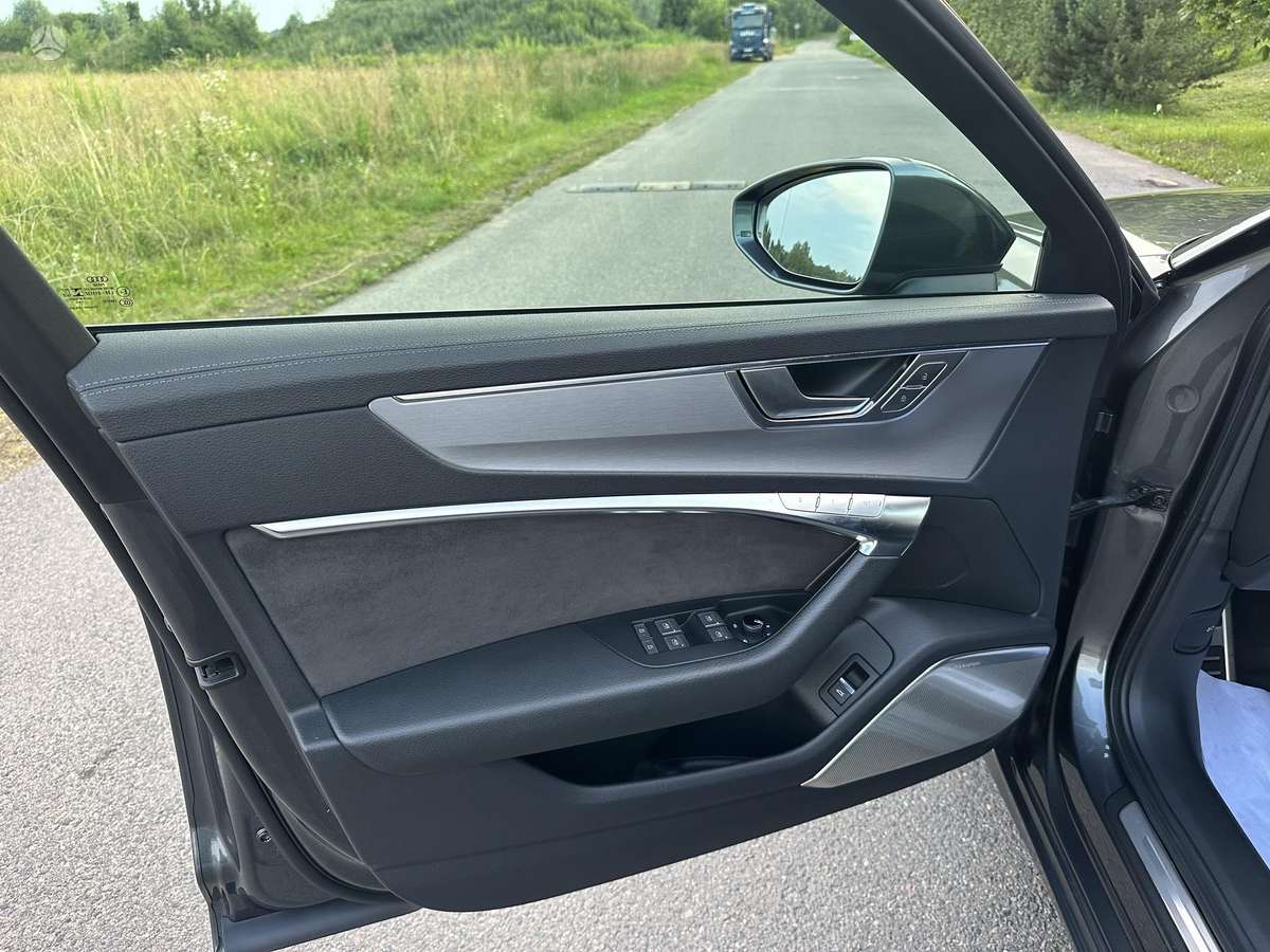Audi A6, 3.0 l., Седан