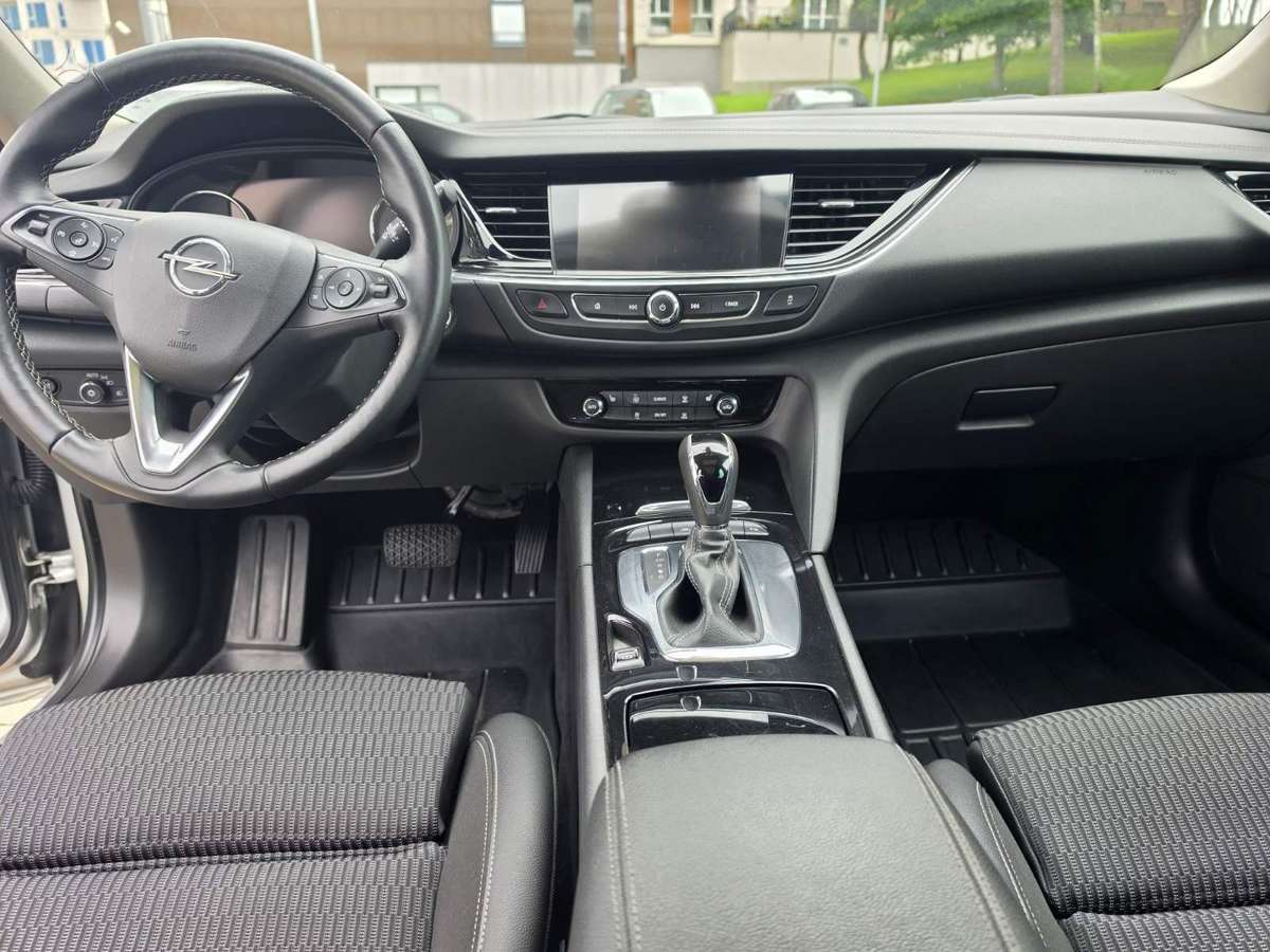 Opel Insignia, 2.0 l., wagon
