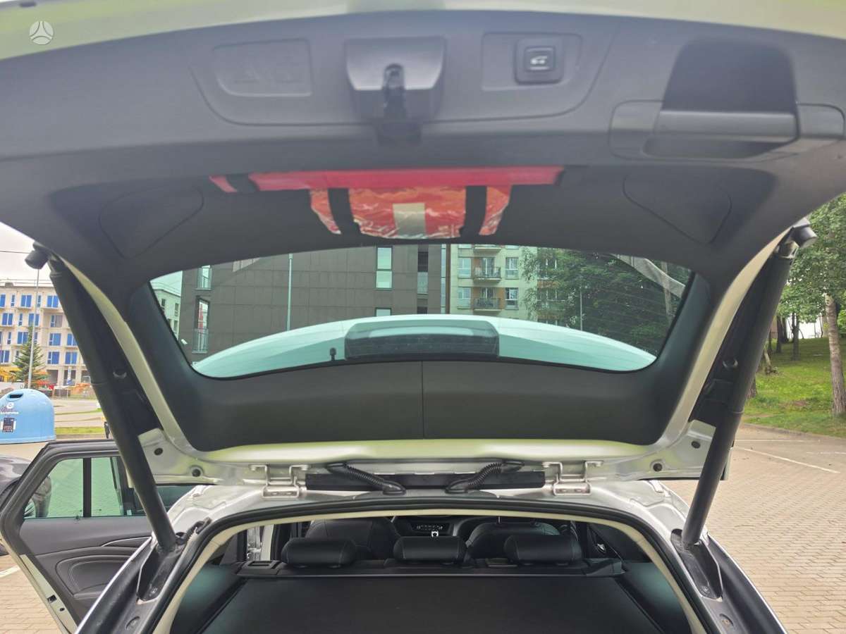 Opel Insignia, 2.0 l., Универсал