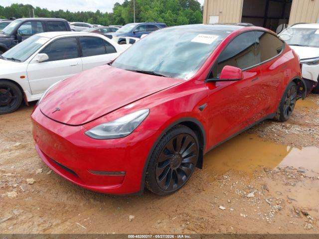 Tesla Model Y, sedanas