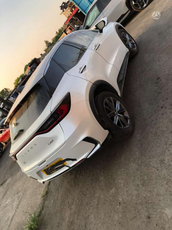 Lexus LBX