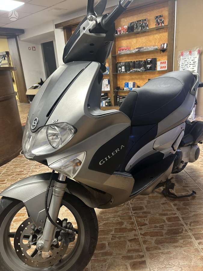 Gilera Runner 125cc, scooters / mopeds