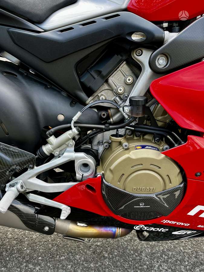 Ducati Panigale 1103cc, спортбайки / superbikes
