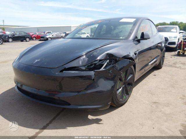Tesla Model 3, saloon / sedan