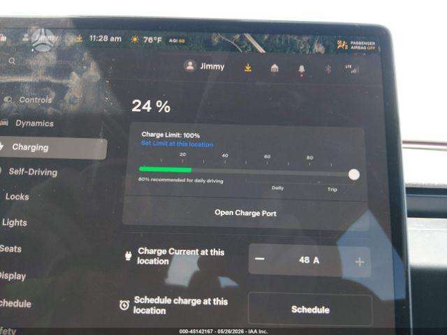 Tesla Model 3, Седан