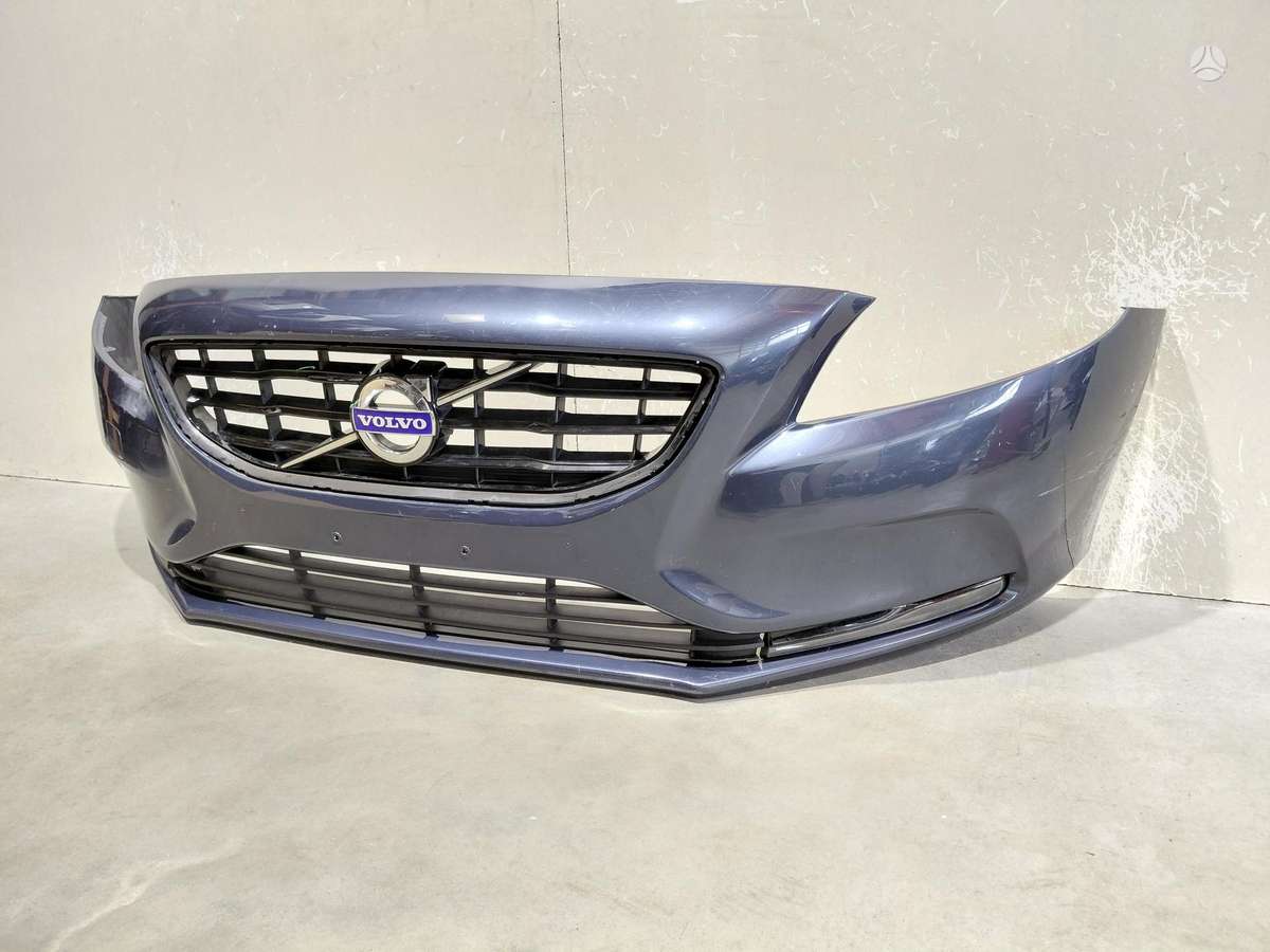 Volvo V40 bamperi