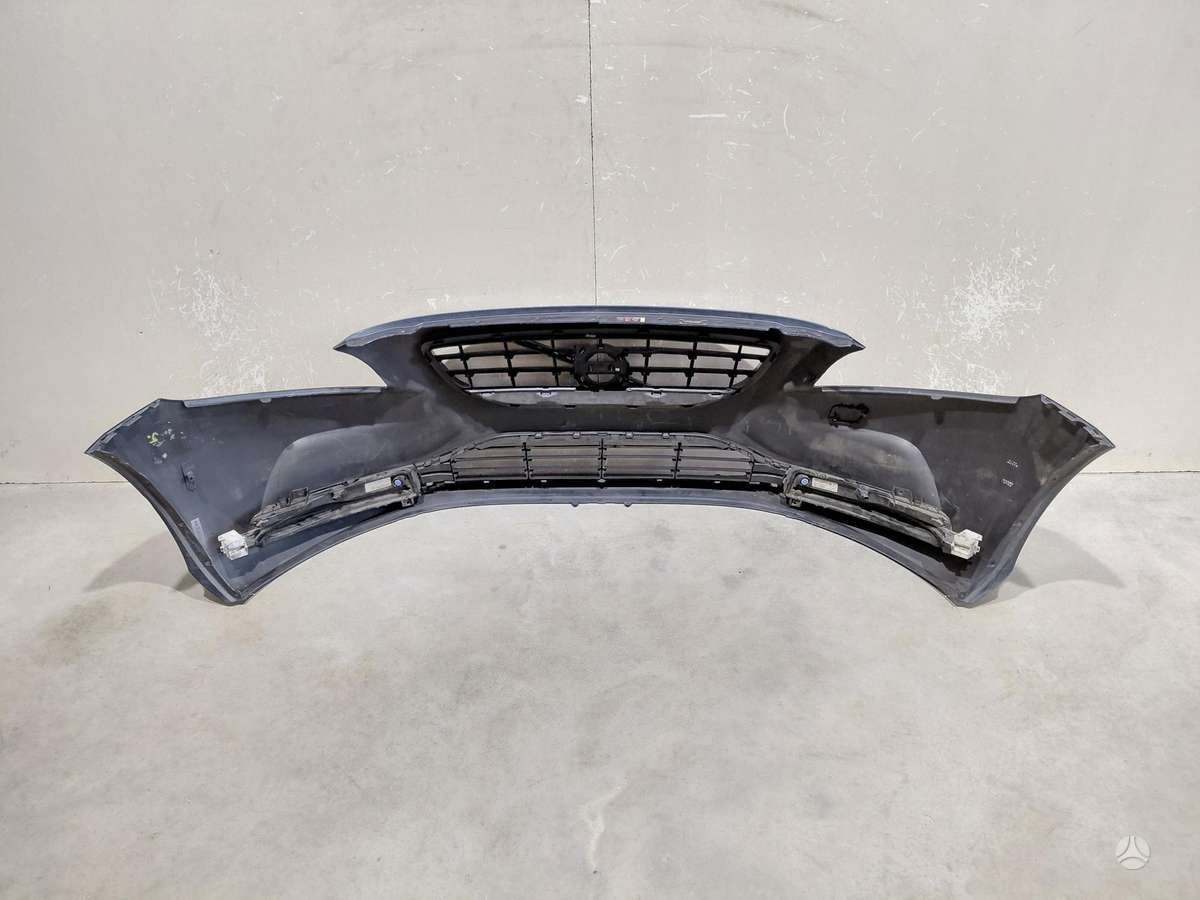 Volvo V40 bamperi