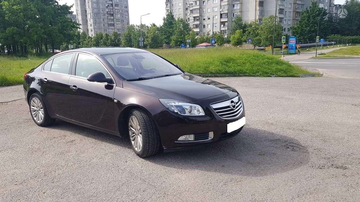 Opel Insignia, 2.0 l., Седан