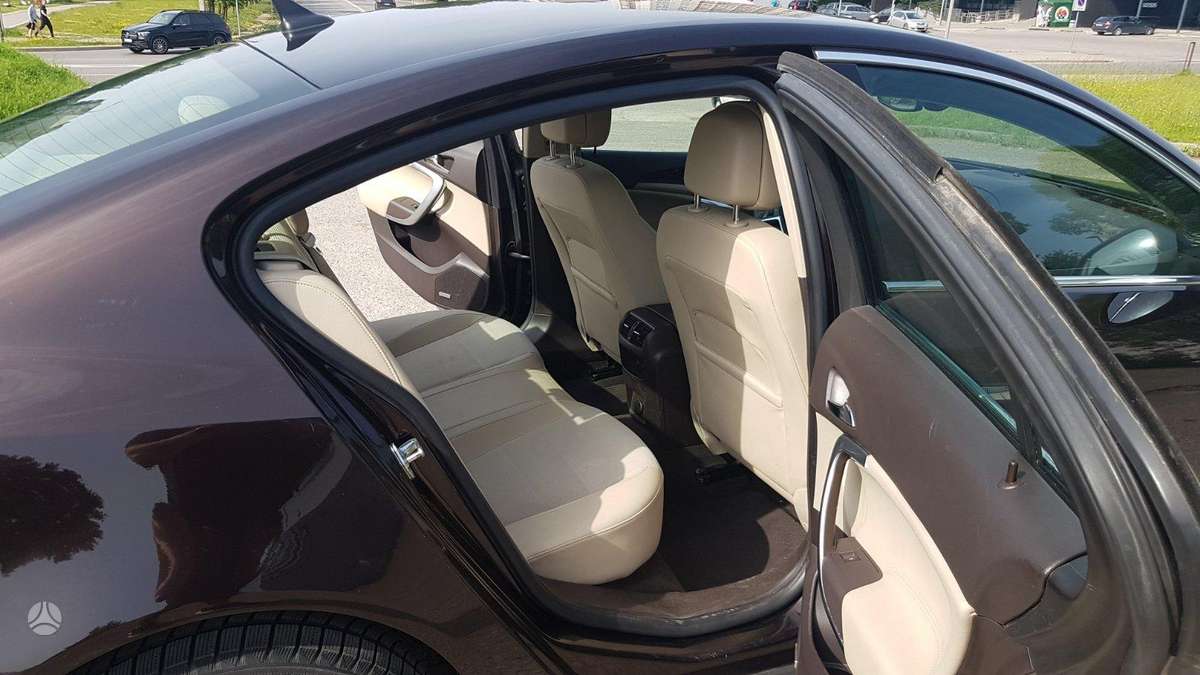 Opel Insignia, 2.0 l., Седан